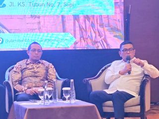 Diskusi Bareng Hasan Nasbi, Gubernur Andra Soni Sampaikan Praktek Efisiensi di Banten
