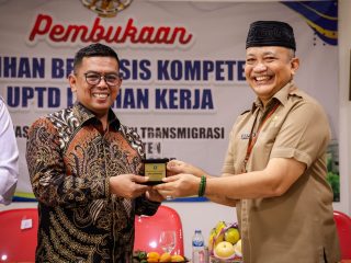 Tingkatkan Daya Saing Pekerja, Gubernur Banten Andra Soni Buka Pelatihan Kerja Berbasis Kompetensi